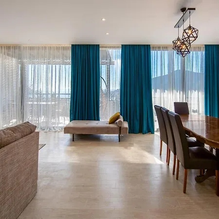 Lazi Sea View Villa *